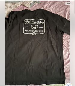 Christian Dior Size large Men Relax Fit Shirt 