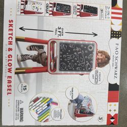 Brand New FAO Schwarz Floor Standing Easel Paper Sketchpad,Chalkboard,glow Board