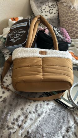BEARPAW sherpa/puffer tote style bag
