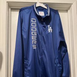 DODGERS JACKET SIZE XXL….