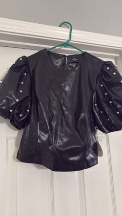 Black fancy top
