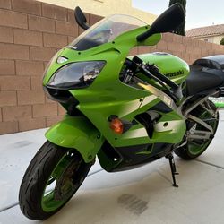 2002 Ninja ZX-9R Near Perfect!