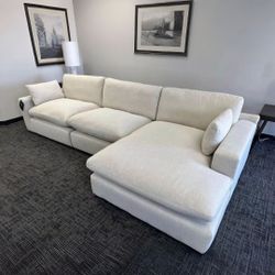 Elyza Linen 3-Piece LAF Chaise Sectional