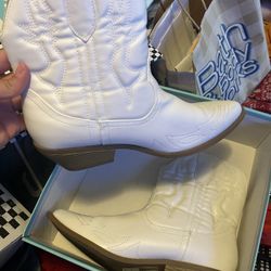 Cowgirl Fashion Boots 