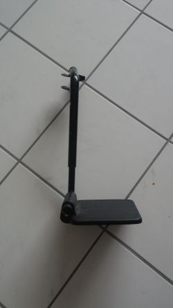Wheelchair Footrest with Metal Arm