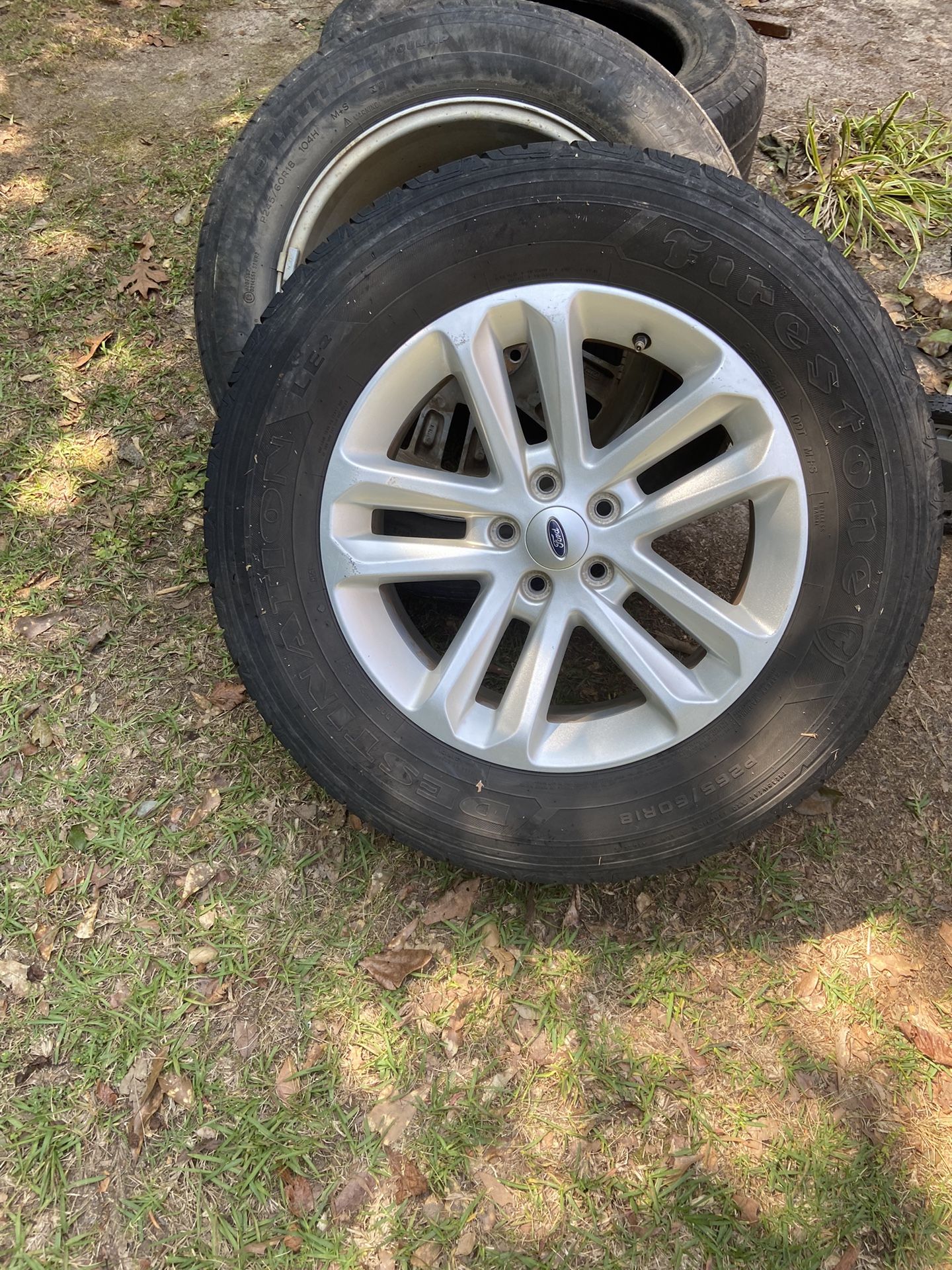 2013 Ford Explorer Rims /tires