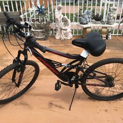 Hyper mountain bike 26”