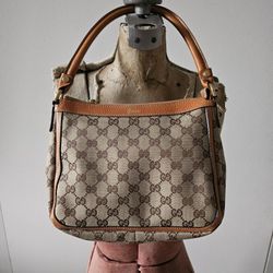 Gucci GG CANVAS BAG 