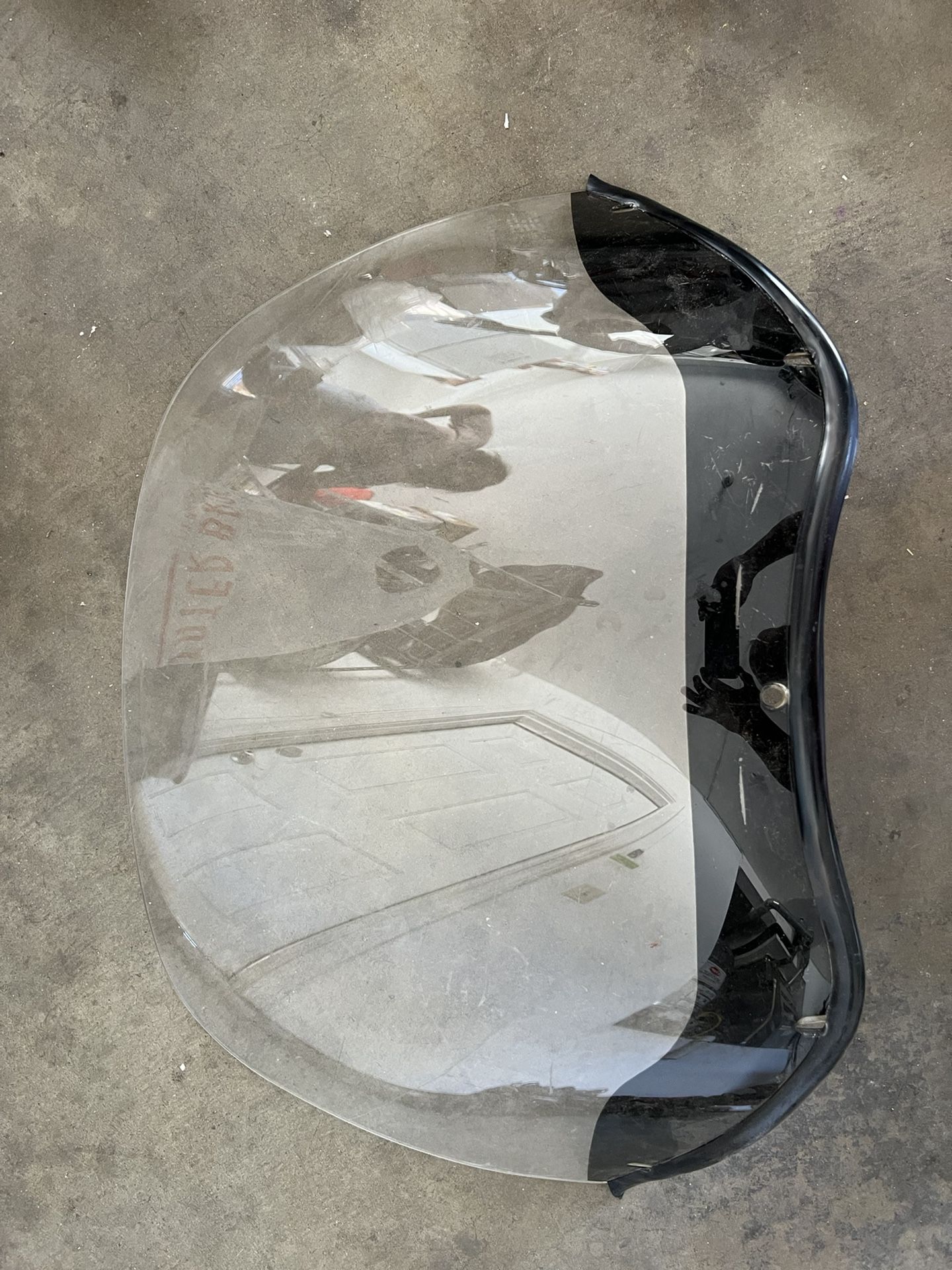 2009 HD Front Windshield