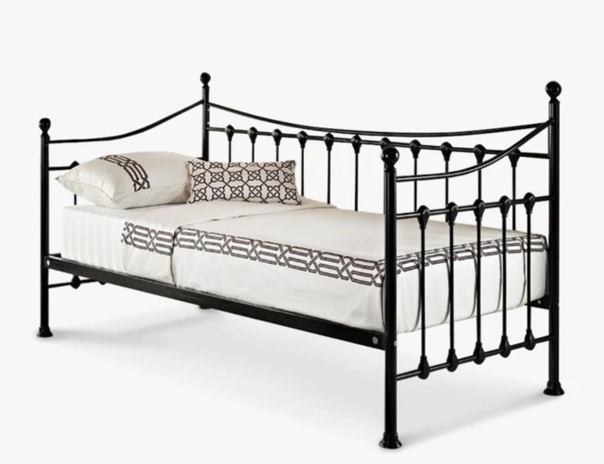 Metal Day Bed