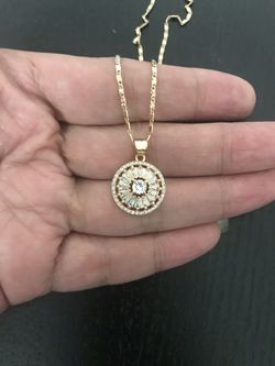 Gold plated pendant with chain