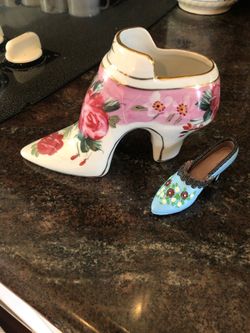 Novelty shoes