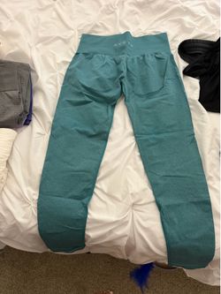 NVGTN gym leggings
