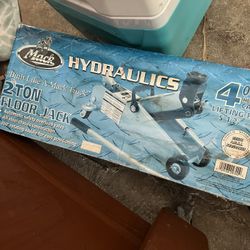 MACK 2 TON HYDRAULICS  FLOOR JACK