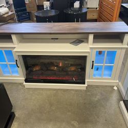 New, 70”TV stand With Fireplace( Already Assembled 