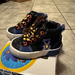 Sonic The Hedgehog Ground Up Shoes - Toddler Size 5 New