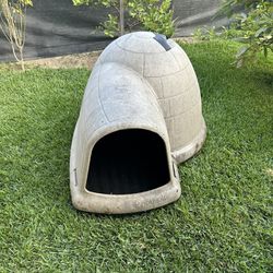 Petmate Igloo Style Dog House 