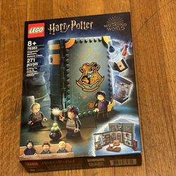 Lego Harry Potter Hogwarts Moment: Potions Class (76383) Brand new