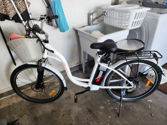Peddle assist battery operated bike