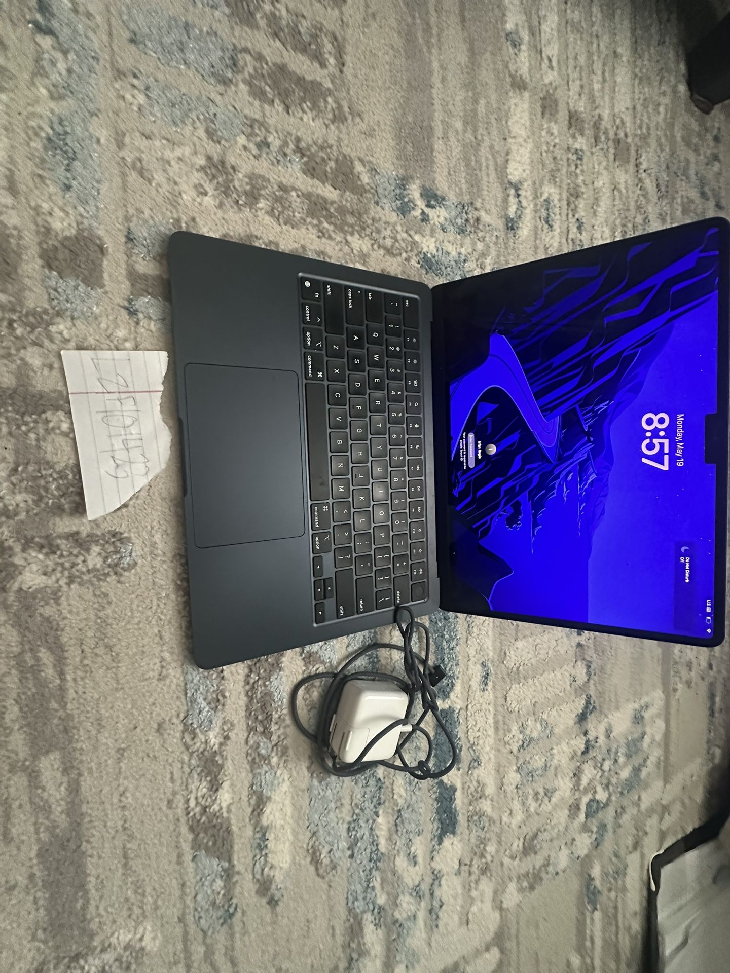 M3 Mac 256gb 8core