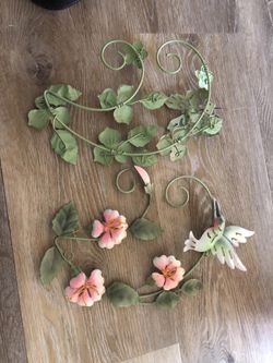 White and pink flowers deco
