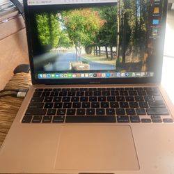 2020 Quad Core13” MacBook Air i5