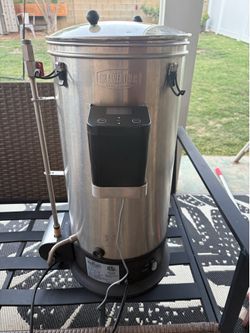 Grainfather and mash tun home brewing equipment