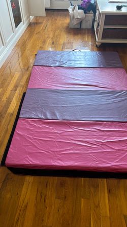 Multi panel folding exercise mat