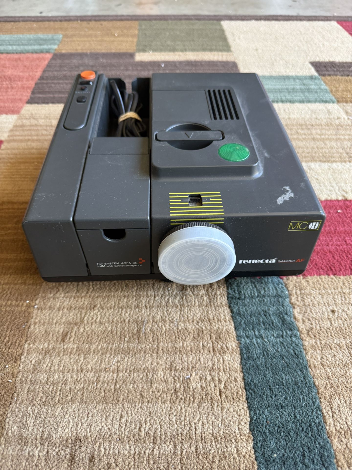 VTG Reflecta Diamator AF Autofocus Slide Projector Type 1002. Tested - Works