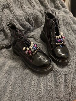 Girl’s boots/shoes size 1