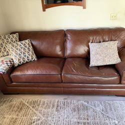 Free Couch 