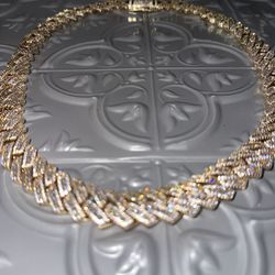 18 k Gold Plated 17 mm 24 Inch Cuban Link 