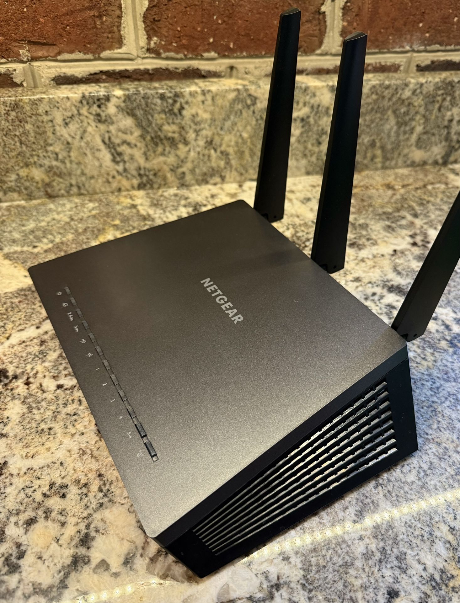 NETGEAR Nighthawk AC2300 Smart WiFi Router