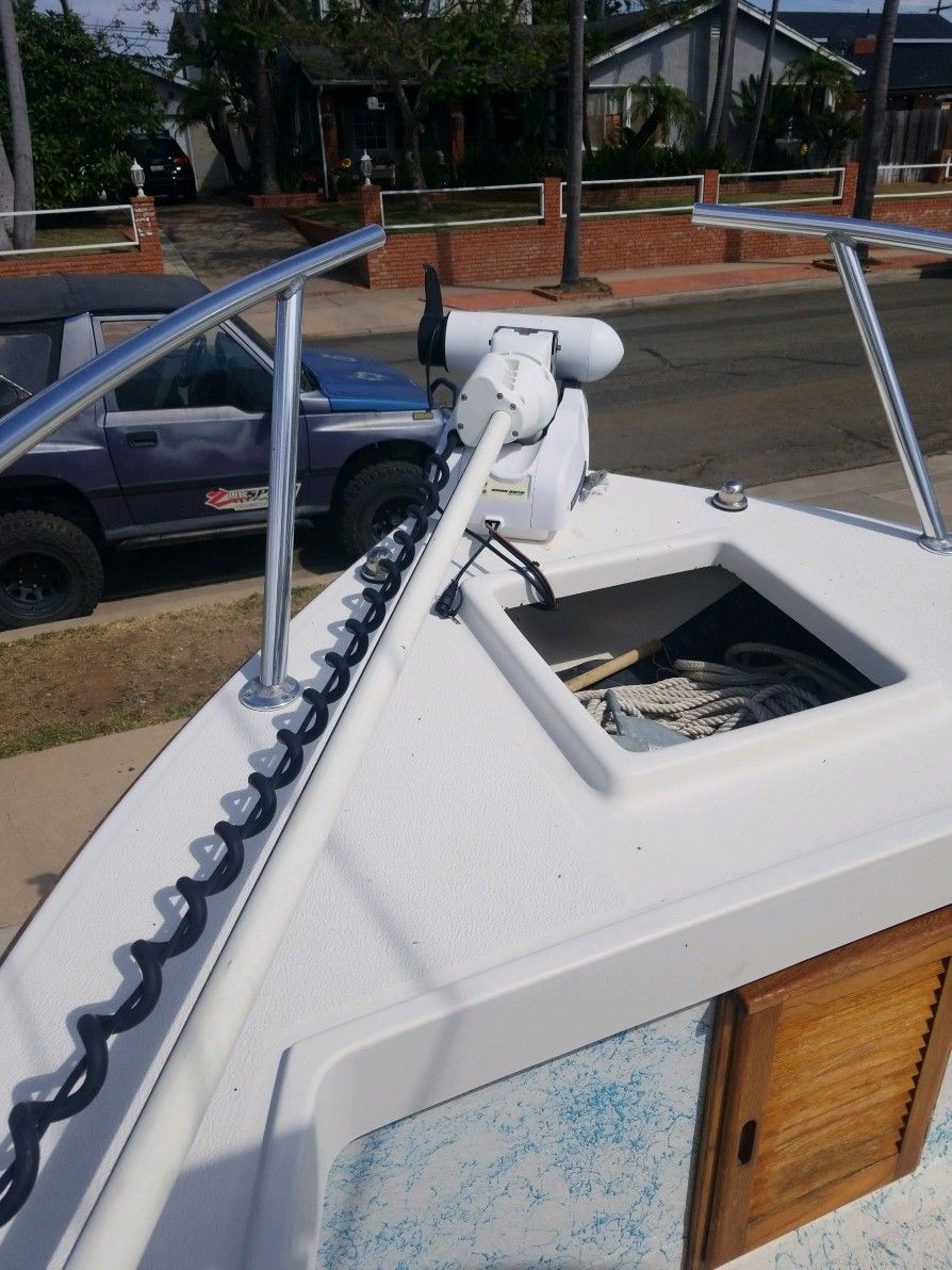 2000 Stringari Skiff Center console fishing boat for Sale in San Diego