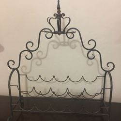 Wine iron rack