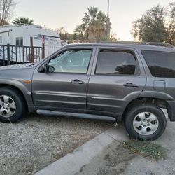 2003 Mazda Tribute