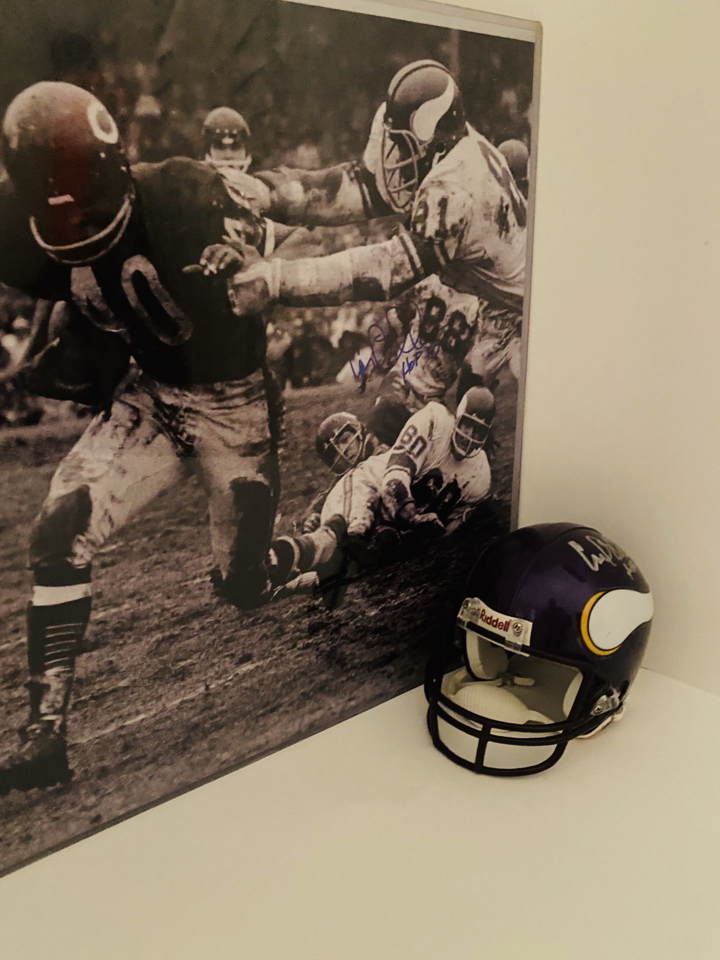 Carl Eller Minnesota Vikings Autographed Mini Helmet w Inscrip / Cert of Auth WOW !!