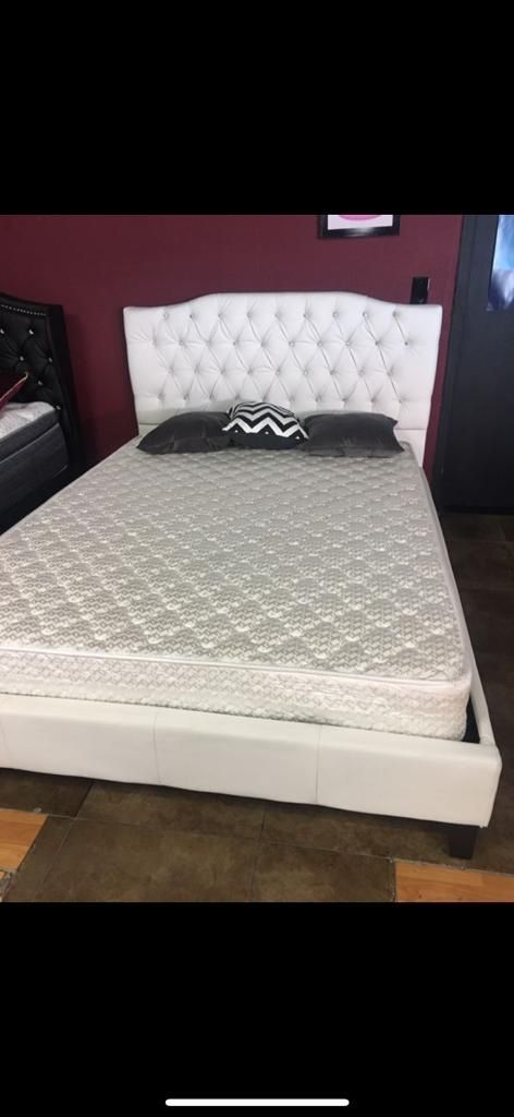 Queen Bed With Bamboo Mattress