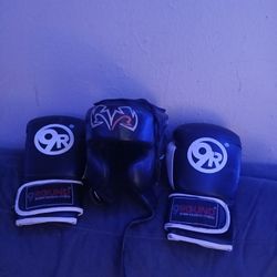 rival Boxing Headgear Medium With 12 Oz Boxing Gloves