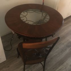 Wood Grain Outline Glass Middle Table 