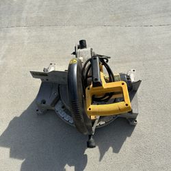 DeWalt DW705 12” Compound Miter Saw