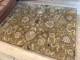 Area Rug 90”x116”