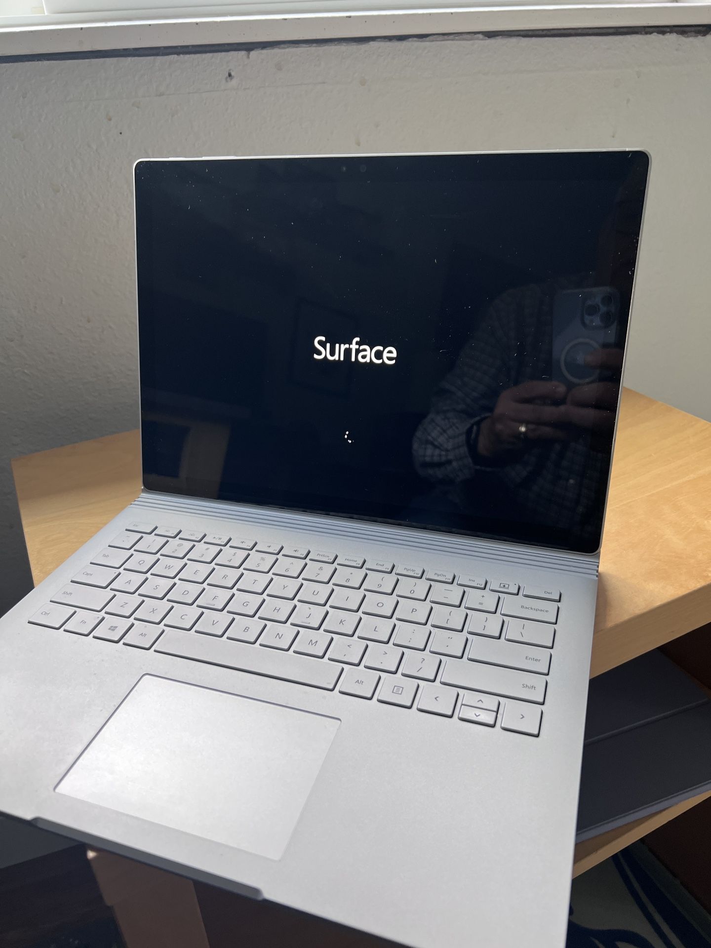 Microsoft Surface Book 1 – i7 / 16GB / 512GB SSD / NVIDIA GTX 965M