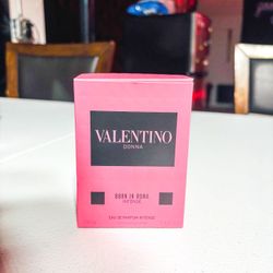 Valentino Donna Born in Roma 