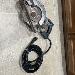 Skilsaw Super Duty Circular Saw 