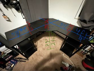 L shaped deck with shelves