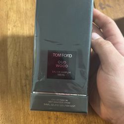 TOM FORD OUE WOOD 