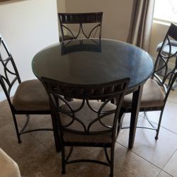 Kitchen Table And Chairs 