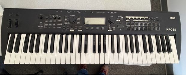 Korg KROSS 2  88 Workstation