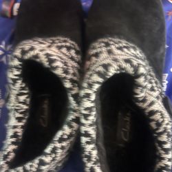 Clark Size 8 Womans Slippers